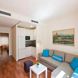 https://apartamentos-murallas-de-sevilla.es-andalucia.com